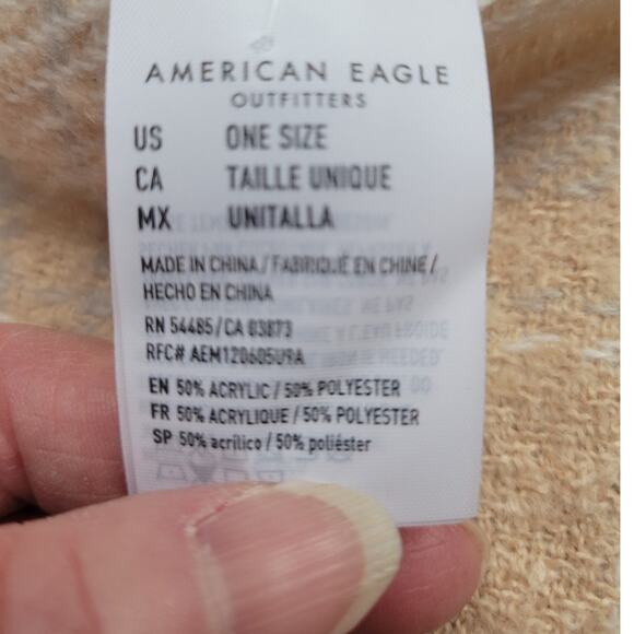 NWT American Eagle Plaid Blanket Scarf Winter Outdoors Neutral Classic Fringe - Picture 4 of 4